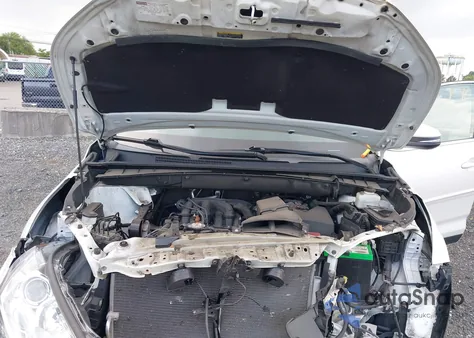 2019 Toyota Highlander Xle from USA, damaged, VIN 5TDJZRFH1KS567376